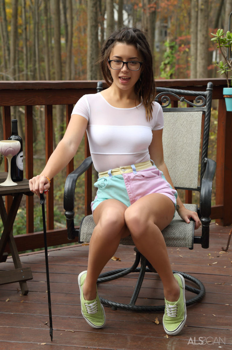 Kinky girl Daisy Haze 15 800 1205