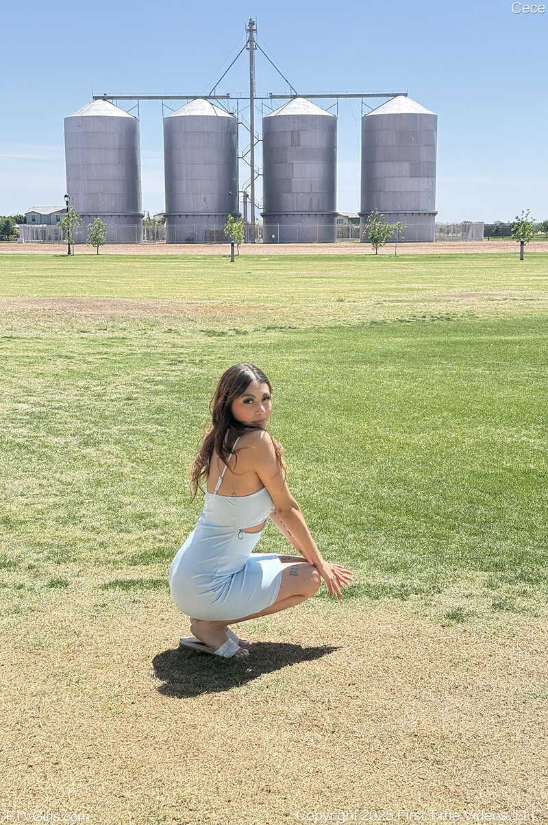 Supersexy Cece's Erotic Outdoor Adventure With Toys 00 1064 1600