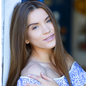Evelina Darling