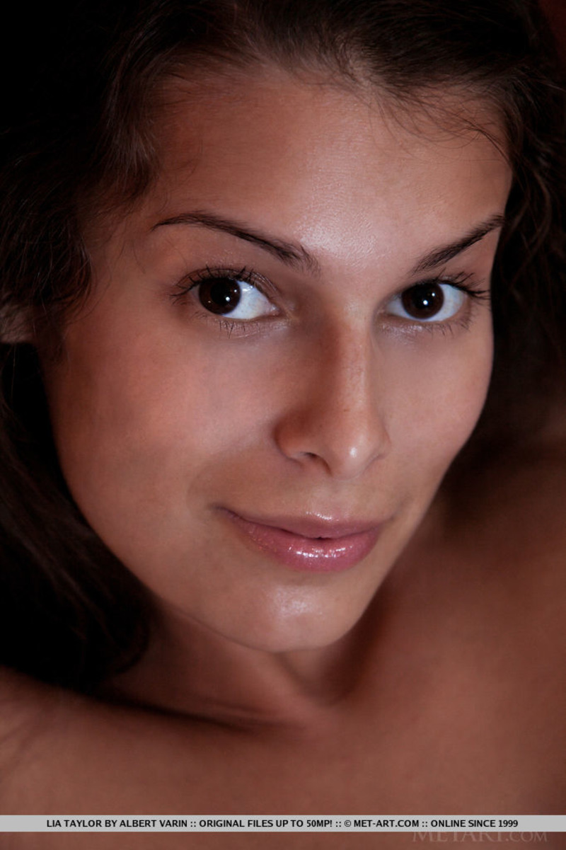 Lia Taylor In Ereula 14 800x1201