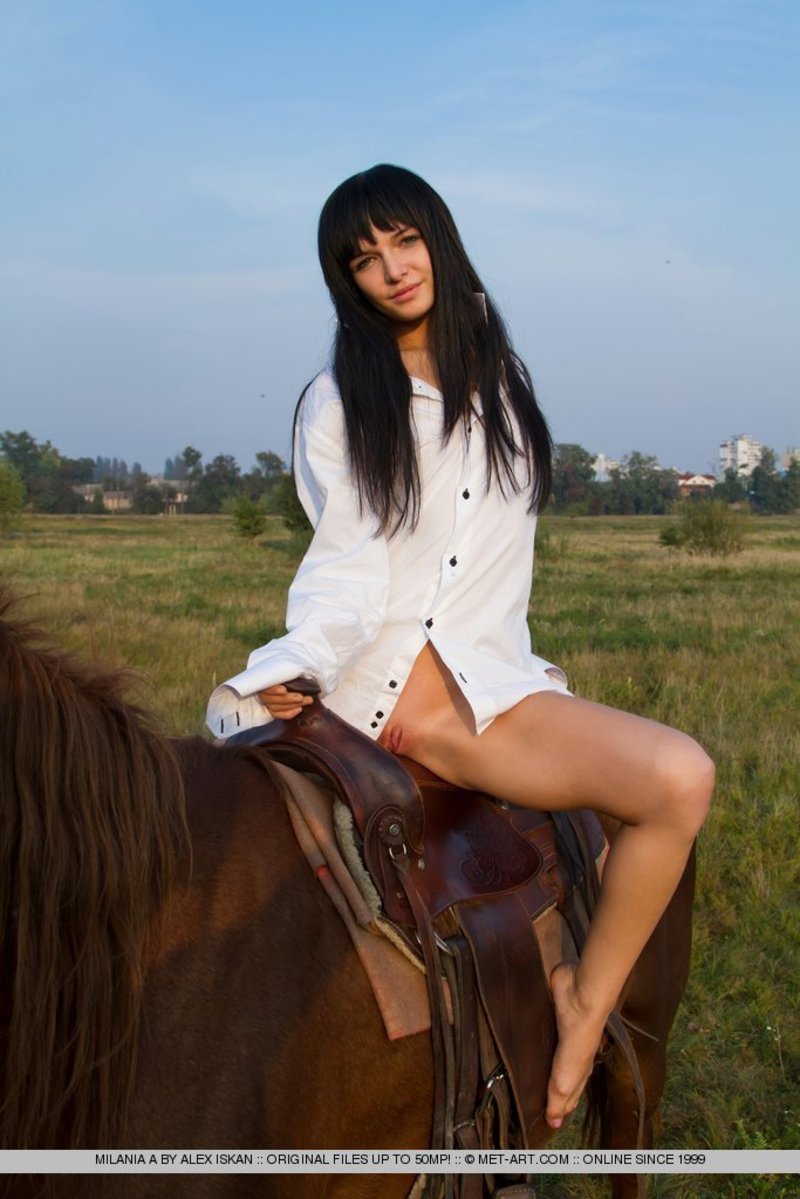 Milania ride 01 800x1199