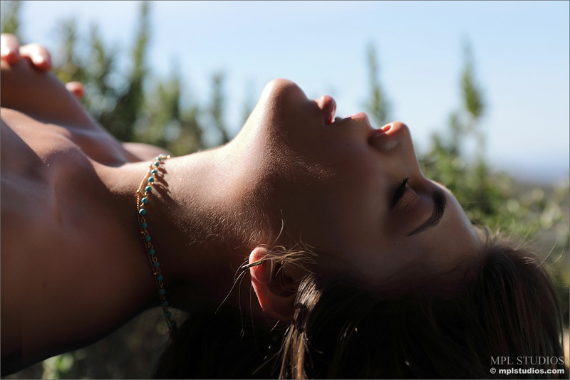Kaitlin In Pure Kaitlin 08 800x534