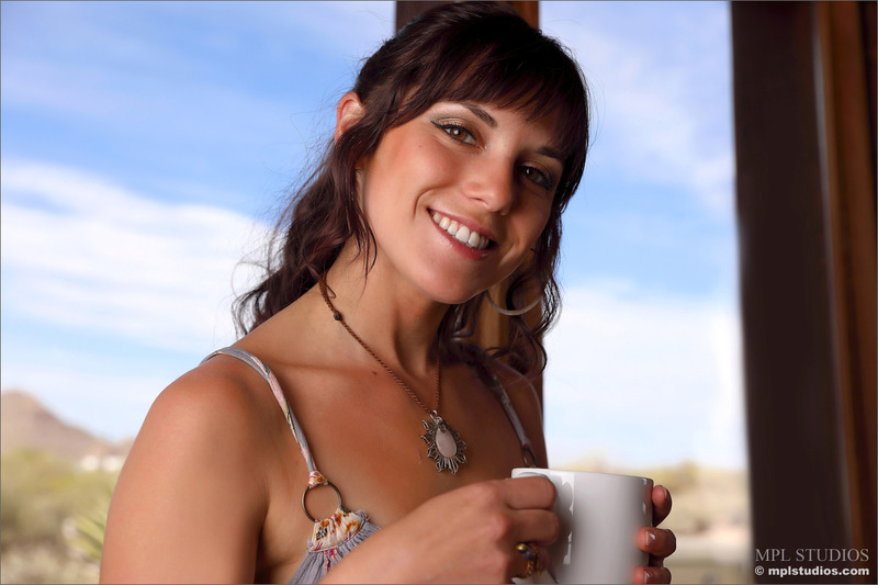 Elena Generi - Inside Out 00 800x533