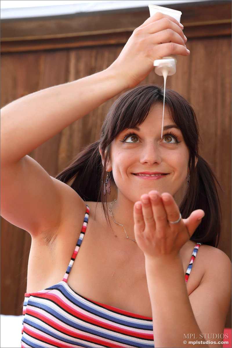 Elena Generi - Summer Vibes 03 800x1200