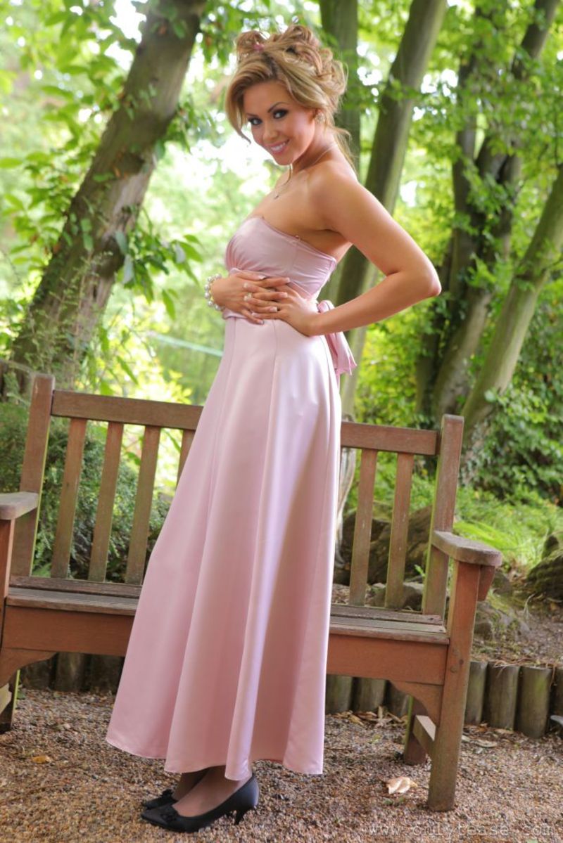 Leah F in a lilac evening dress 01 800x1199