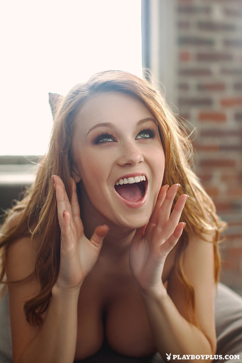 Leanna Decker 01 800x1200