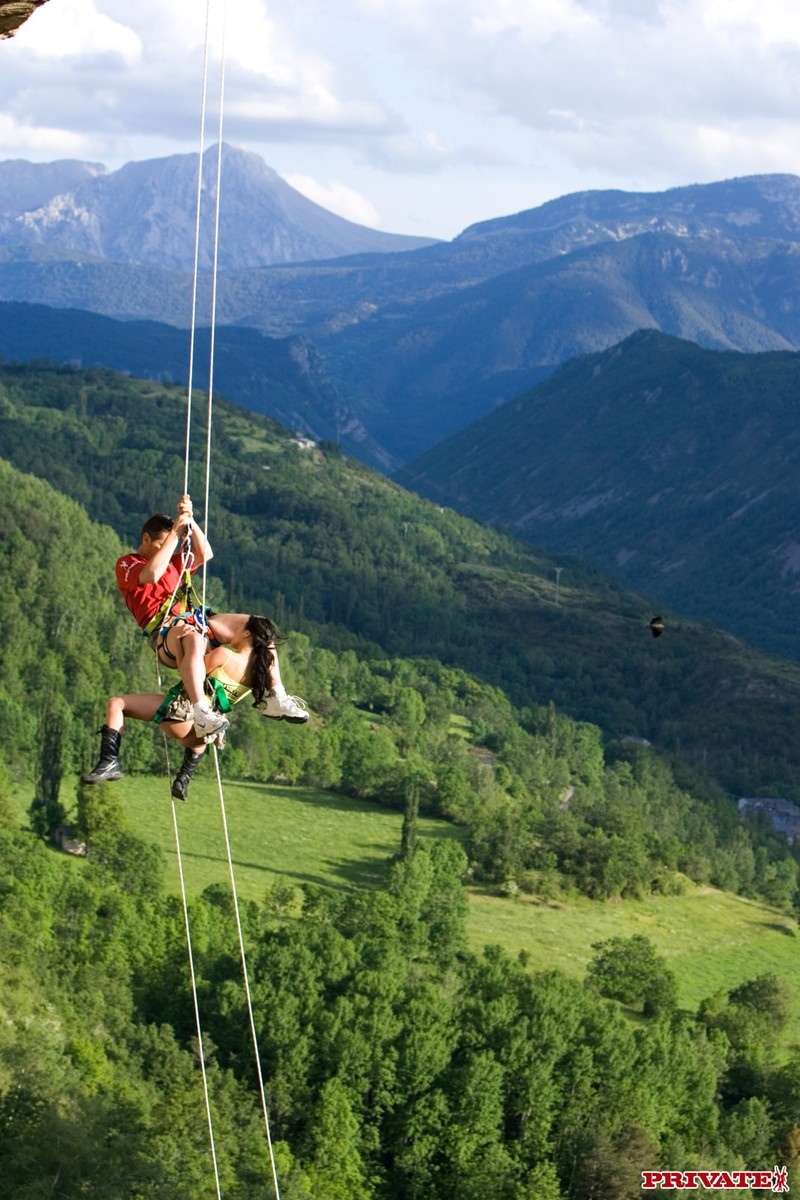 Lady May 01 800x1200