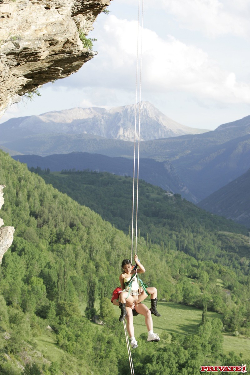 Lady May 09 800x1200