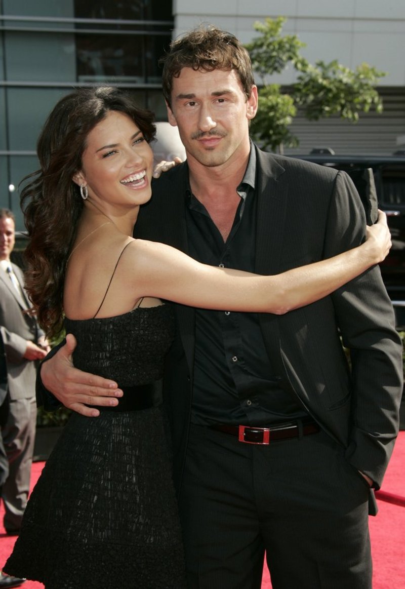 Adriana Lima 09 800 1163