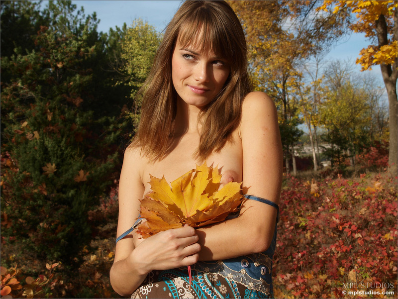 Maya in Autumn in Crimea 09 