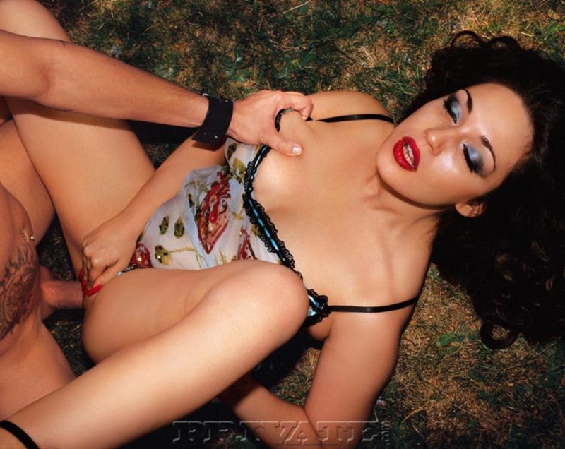 High Heels In Private Stories 09 800x636