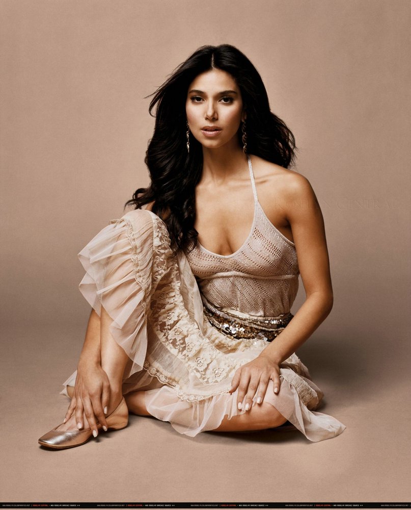 Roselyn Sanchez 09