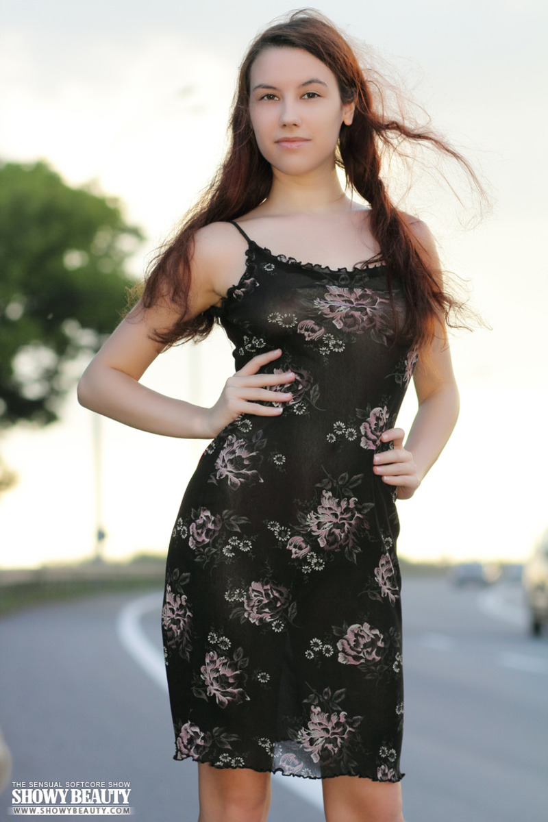 Bombshell Outdoors 01 800x1200