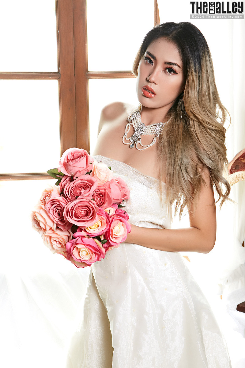 Sexy Asian Babe Deanna 01 800x1200