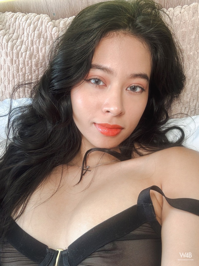 Leyla Grey - Erotic Selfie Greeti 15 800x1067