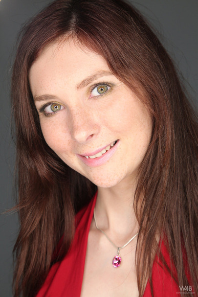 Kattie Gold Casting 00