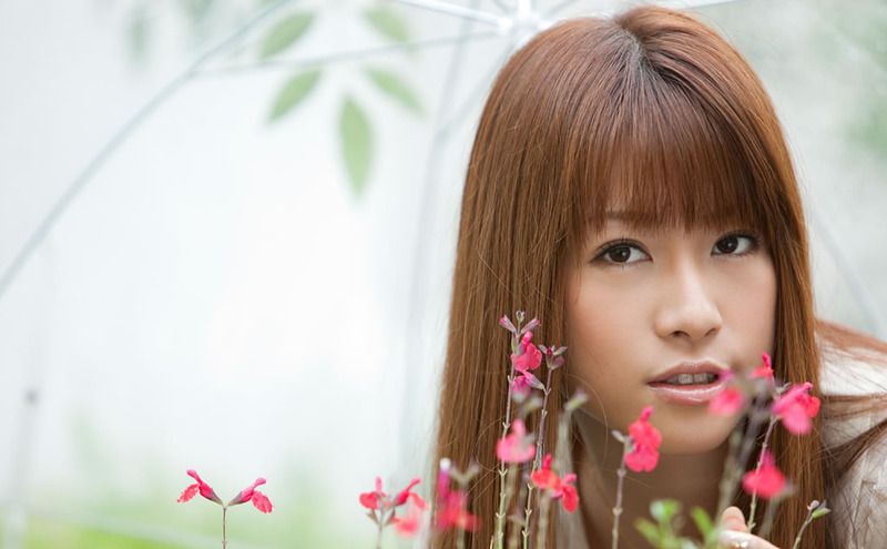 Azusa Maki Shows Off Cute Tits 00 800x495